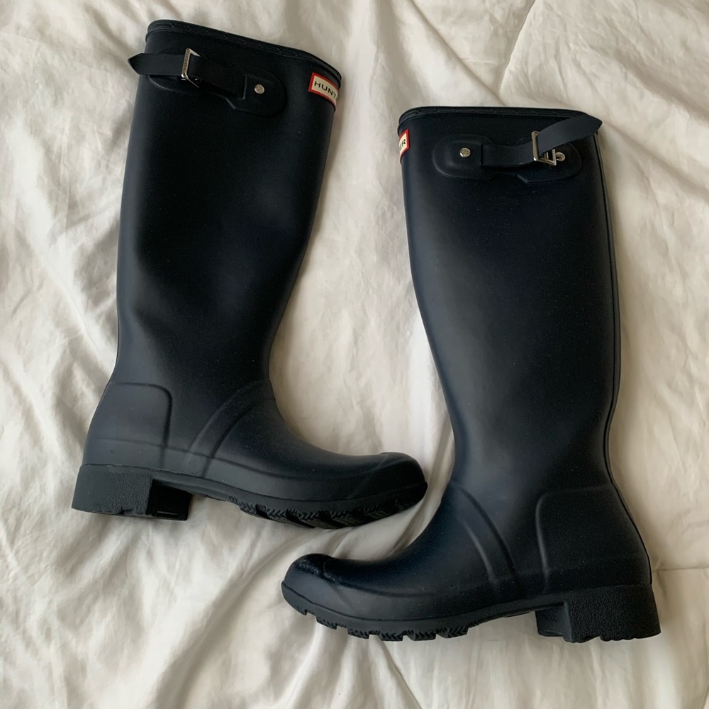 Hunter Packable Rainboot, Navy 6, great condition!